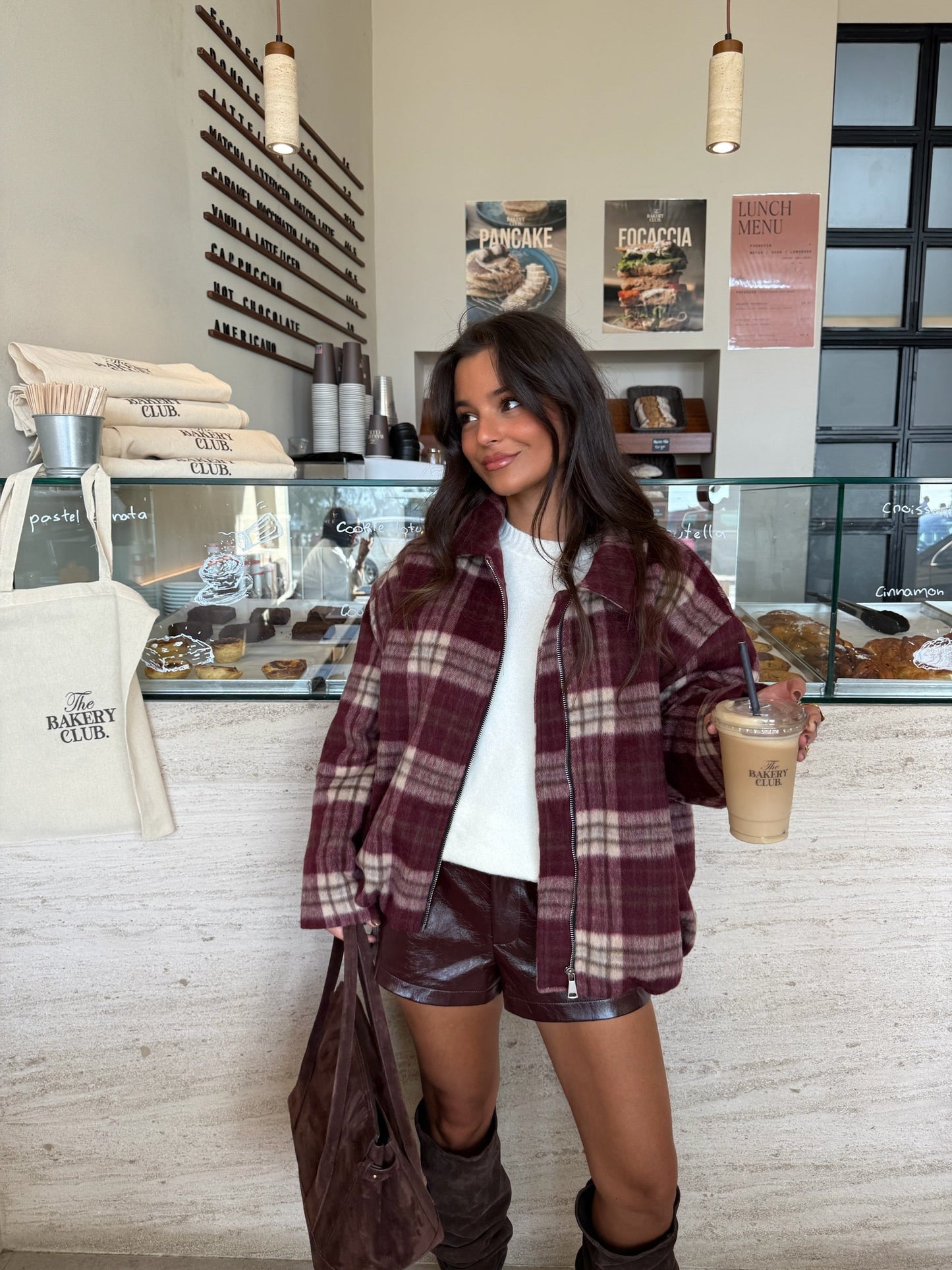 Burgunder rutete kåpe