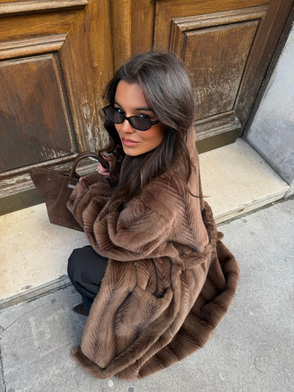 Sophie lang pels med belte