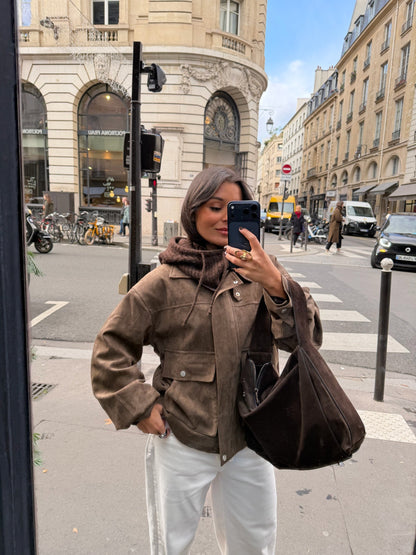 Semsket skinnjakke i lysebrun