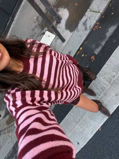 Kirsebærstrikket genser