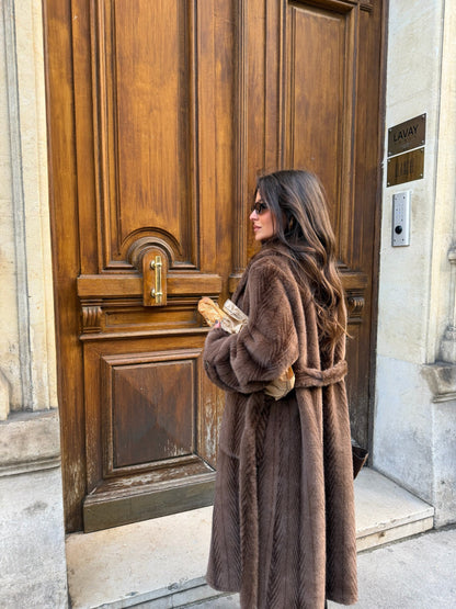 Sophie lang pels med belte