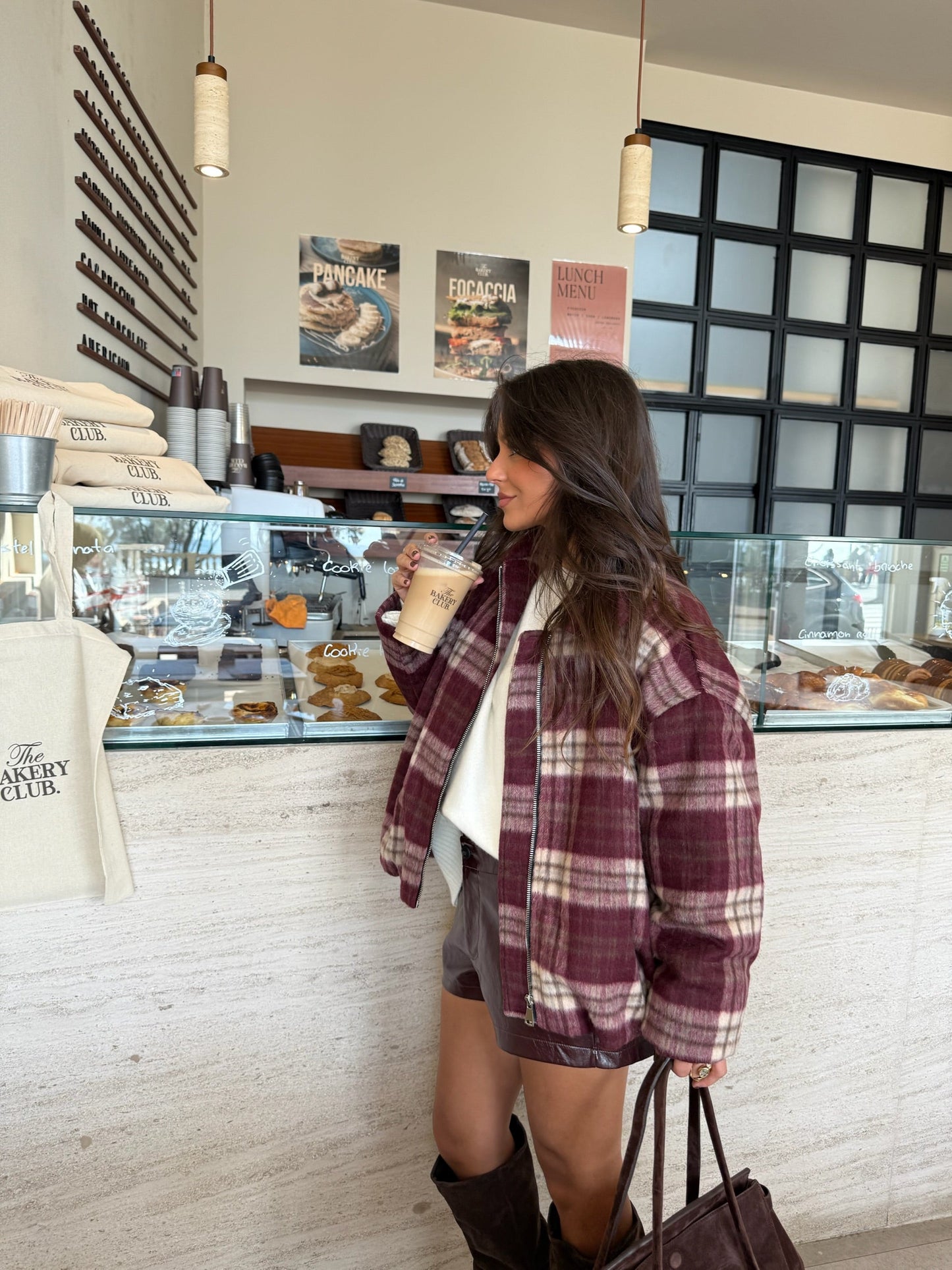 Burgunder rutete kåpe